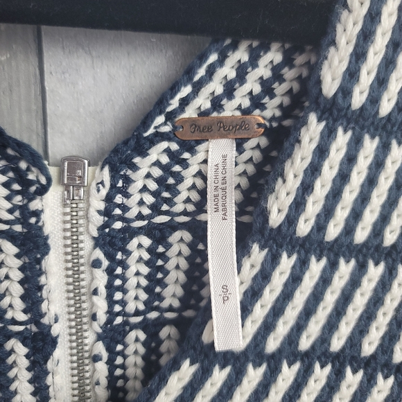 Free People Something Special Sweater Small - Picture 4 of 7